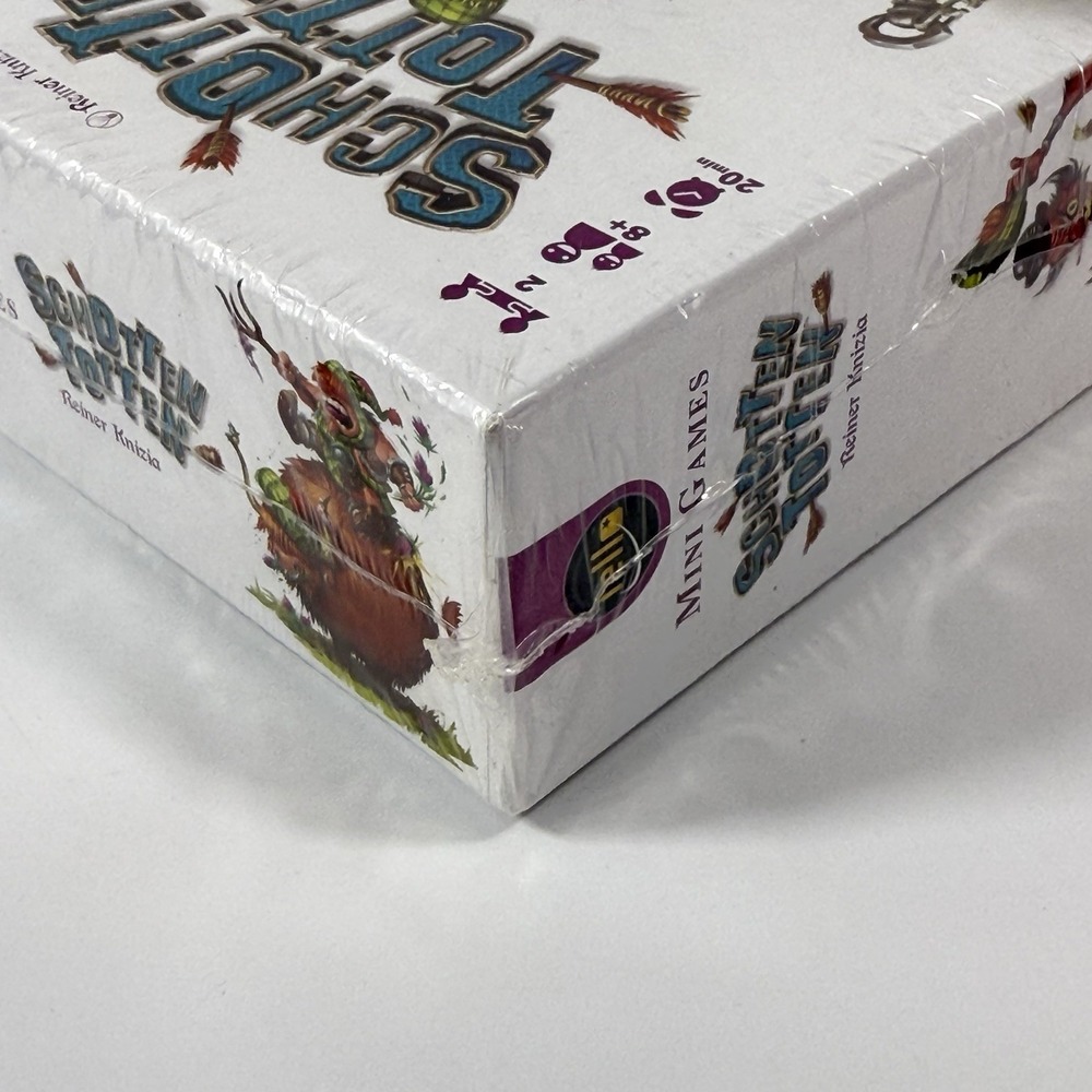 Schotten Totten - IELLO Battle Tactic Board Game, Ages 8+, 2‎ Players, 20 Min - Picture 3 of 10